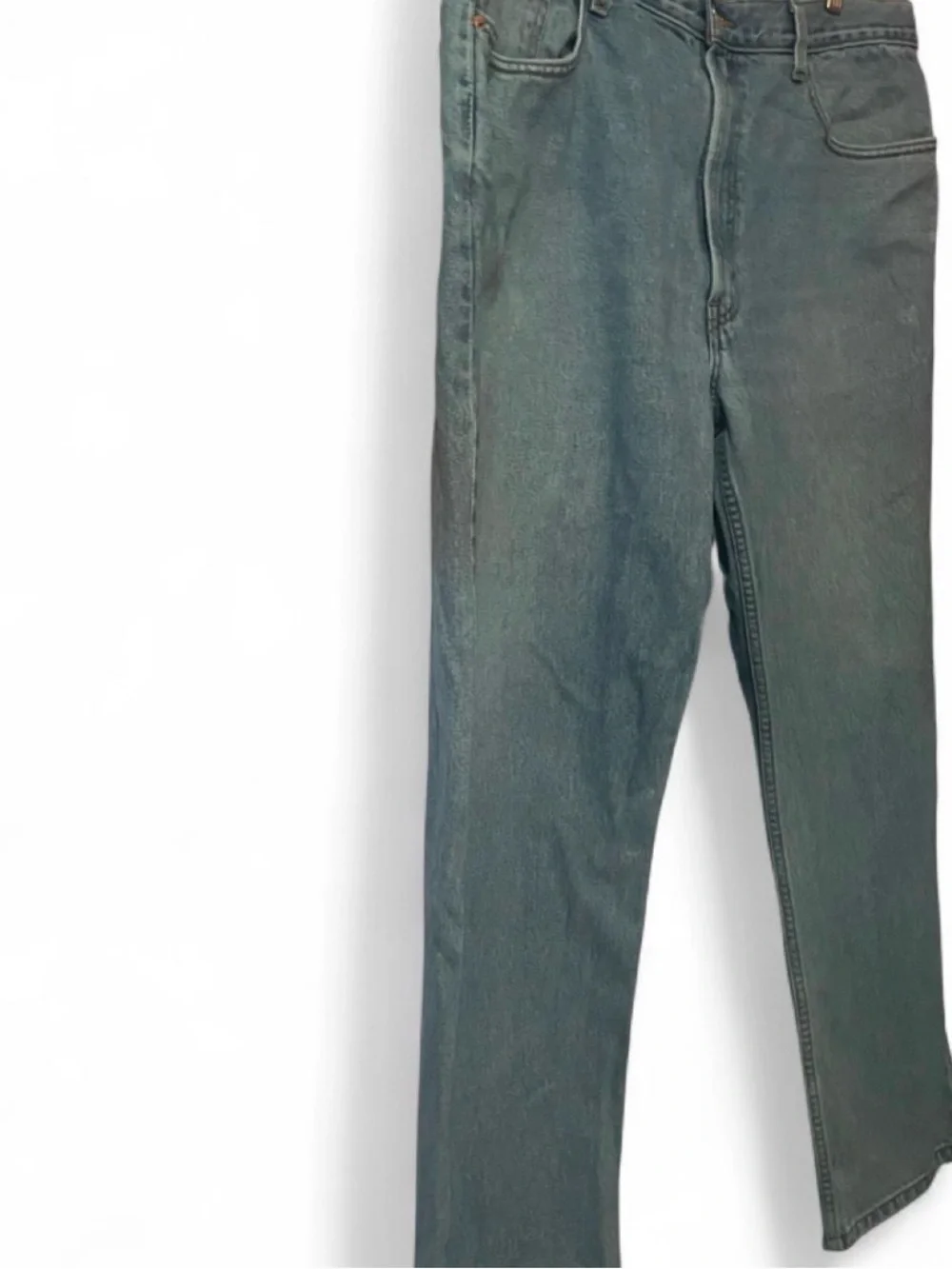 Levi’s 505 Men’s Regular Fit Straight Leg Jeans- Size 40x30- Light Wash BlueJean